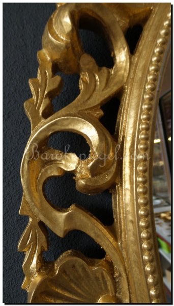 detail-ornament-ovale-spiegel-1