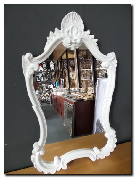 witte-sierspiegel-kuifspiegel-spiegel-met-kuif-wit