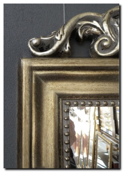 hoek-detail-spiegel-brons-antiekzilver-met-kuif