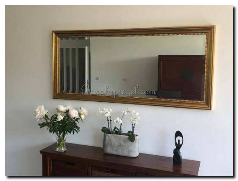 klassieke-spiegel-antiekgoud-boven-dressoir