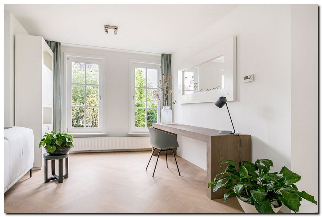 grote-witte-moderne-strakke-spiegel-wit-80x180-60x