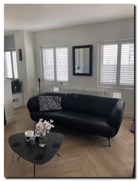 spiegel-zwarte-lijst-zwart-cannelure-barok-in-woon