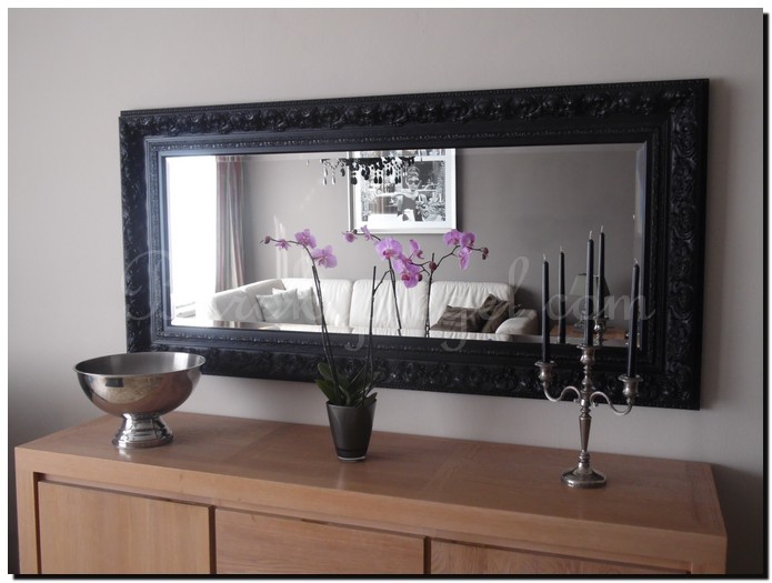 Op welke hoogte hang je een spiegel barokspiegel.com Woonkamer dressoir decoratie